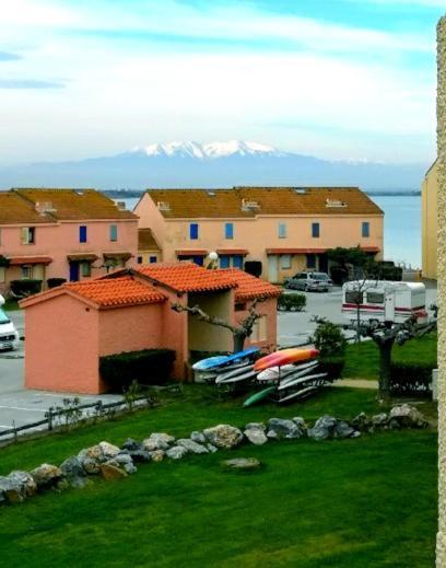 Appartement Tout Confort A Cap Coudalere Avec Vue Magnifique Sur Le Canigou Au Bord Du Lac - Check In Automatise - Parking Gratuit - Aire De Jeux D'Enfants - Le Barcarès Exterior foto